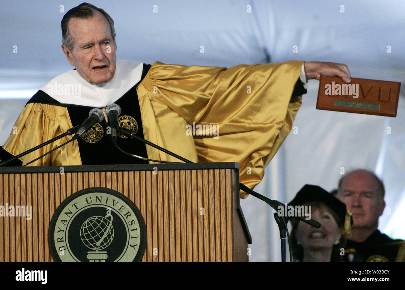 George h w bush 2008 hi-res stock photography and images - Alamy