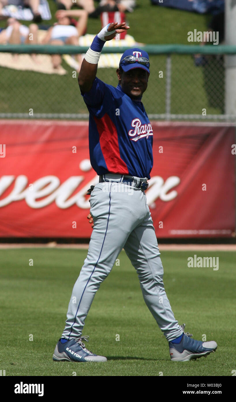 Chicago cubs sammy sosa 21 hi-res stock photography and images - Alamy