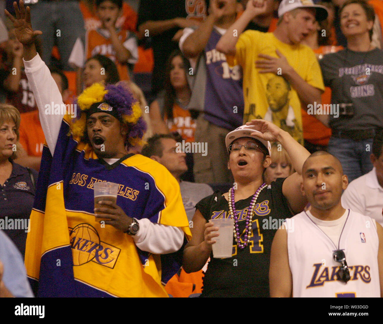 Lake Show Hollywood NBA Team Los Angeles Lakers - Lakers Win Fan
