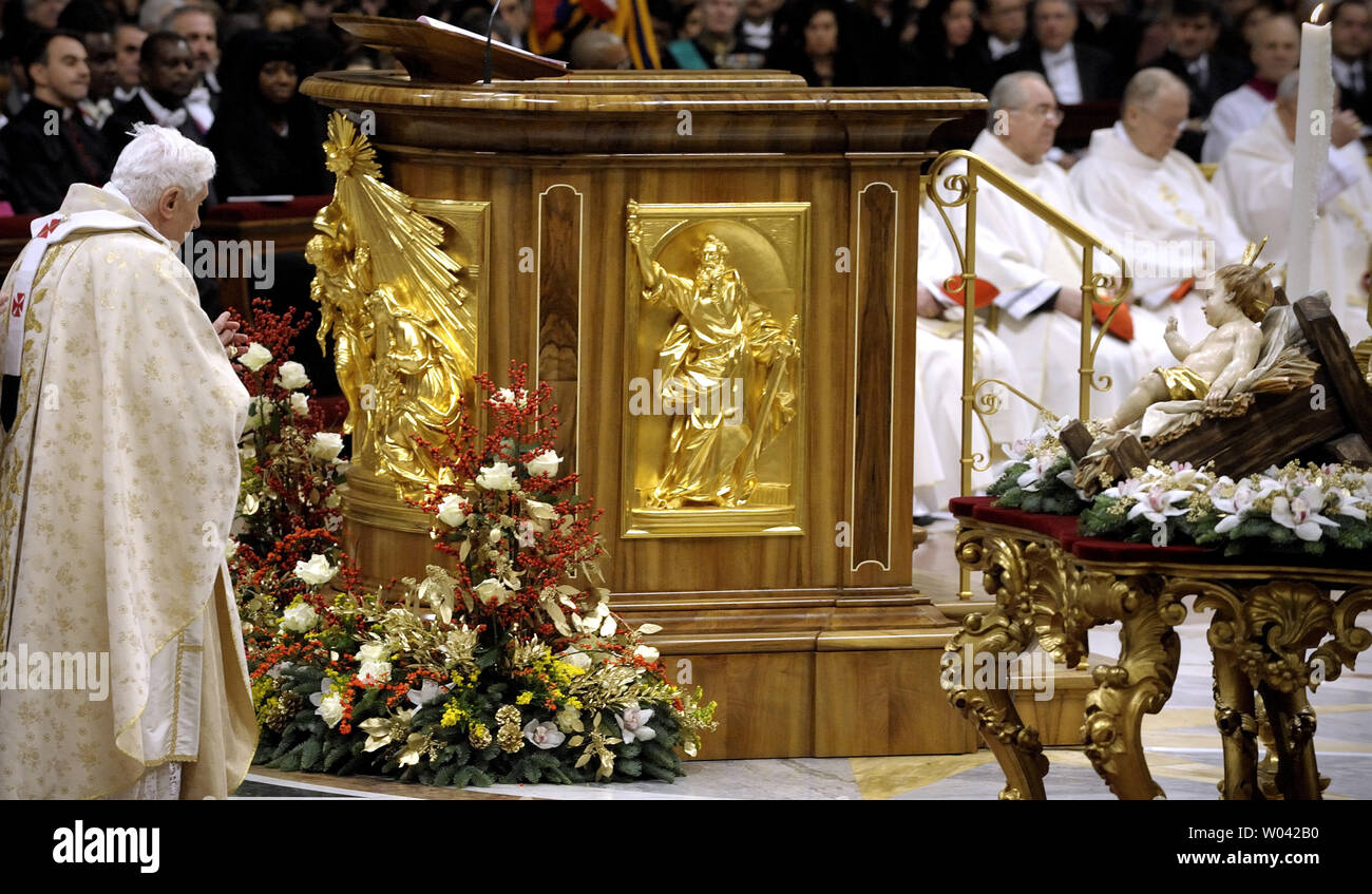 Pope Benedict XVI celebrates Christmas mass to mark the nativity of ...