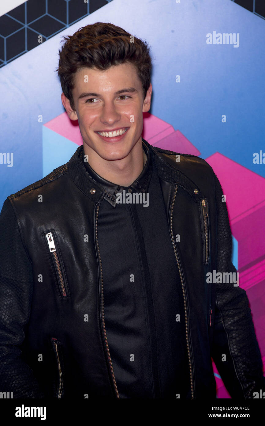 Shawn Mendes arrives at the MTV Europe Music Awards in Rotterdam, The