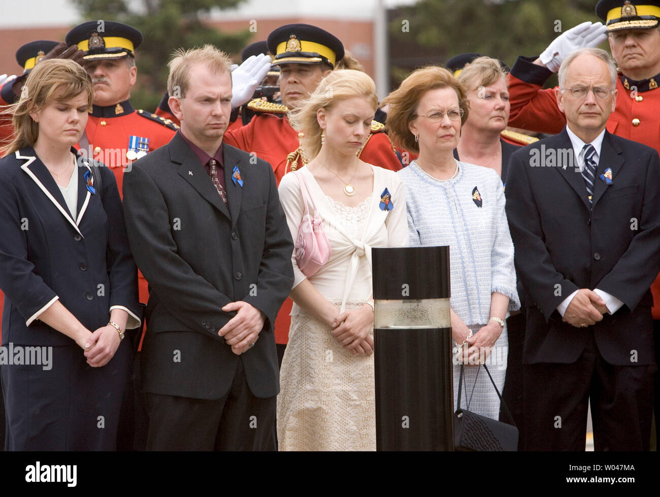 With her mother queen elizabeth the queen mother l hi-res stock