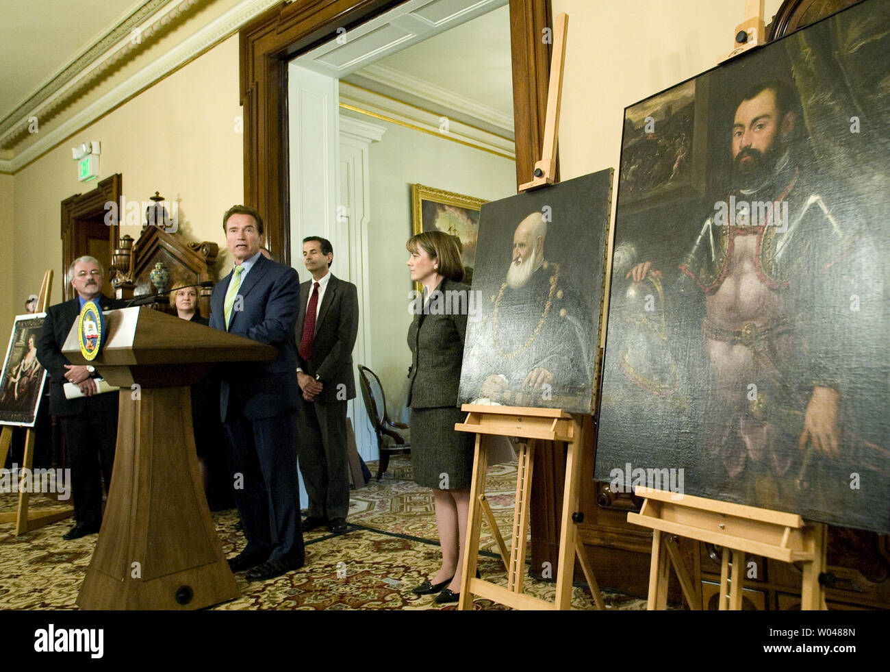 Governor Arnold Schwarzenegger speaks during a ceremony at the Leland Stanford Mansion in Sacramento, California, to return three paintings, confiscated by the Nazis during the time of the Holocaust, to the heirs of Jakob and Rosa Oppenheimer on April 10, 2009.  (UPI Photo/Ken James) Stock Photo