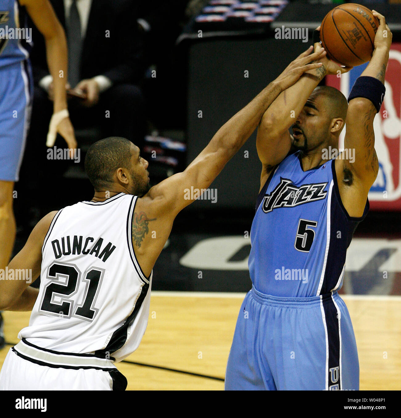 Tim Duncan, No. 5