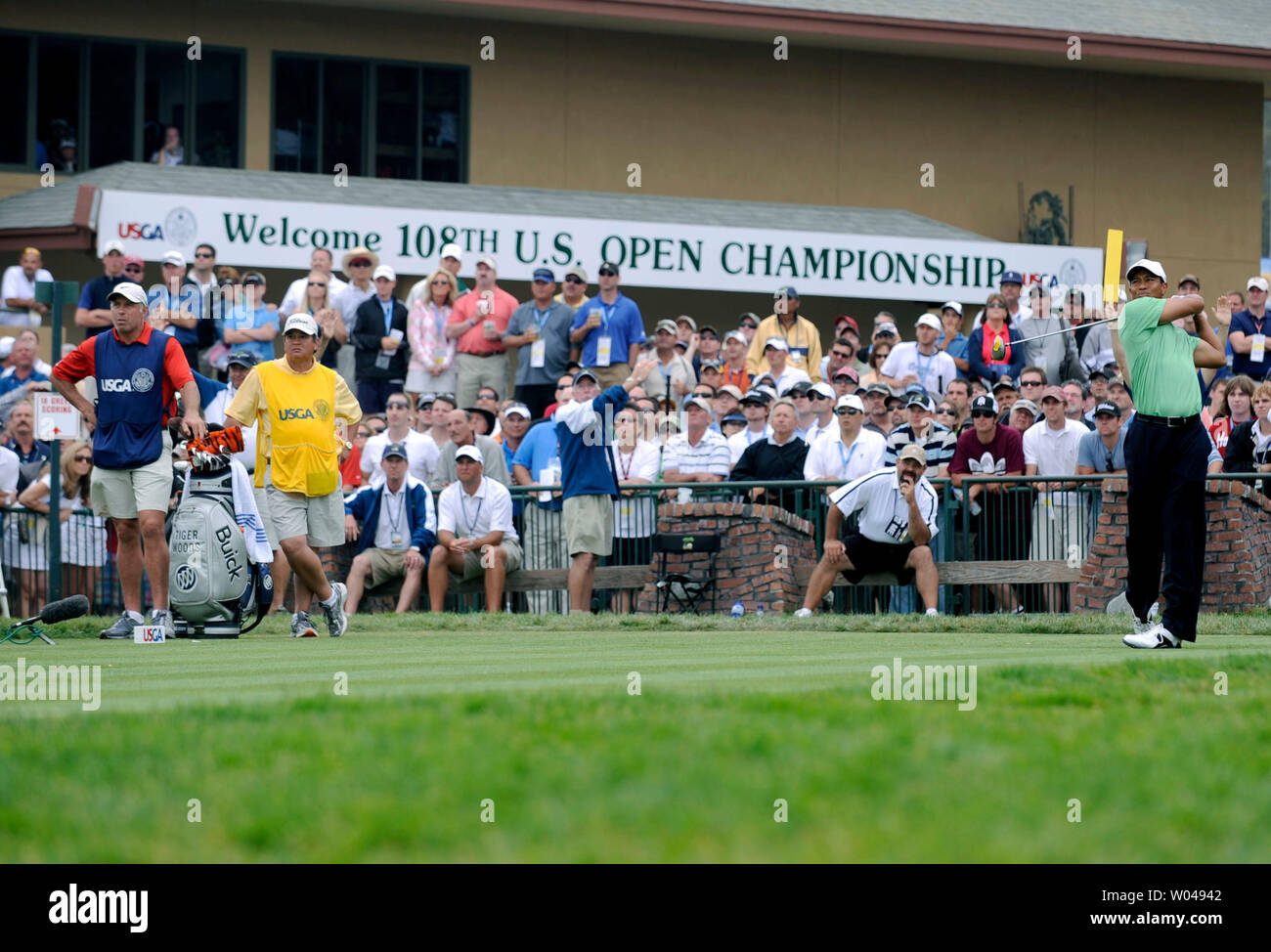 tiger woods 1st tee