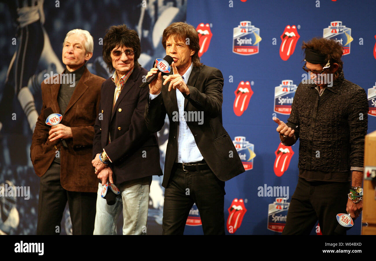 The Rolling Stones (L to R) Charlie Watts, Ron Wood, Mick Jagger and Keith Richards participate in a news conference discussing the half-time entertainment for Super Bowl XL on February 2, 2006, in Detroit, Mi. Super Bowl XL will feature the Pittsburgh Steelers and the Seattle Seahawks on February 5.   (UPI Photo/Terry Schmitt) Stock Photo