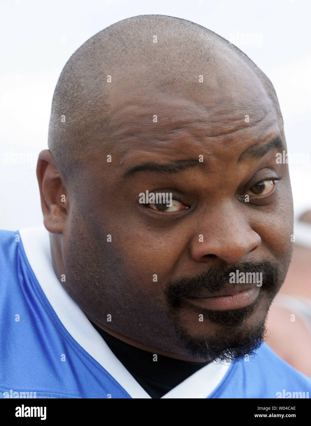 Former Cincinnati Bengals running back Ickey Woods plays in a flag