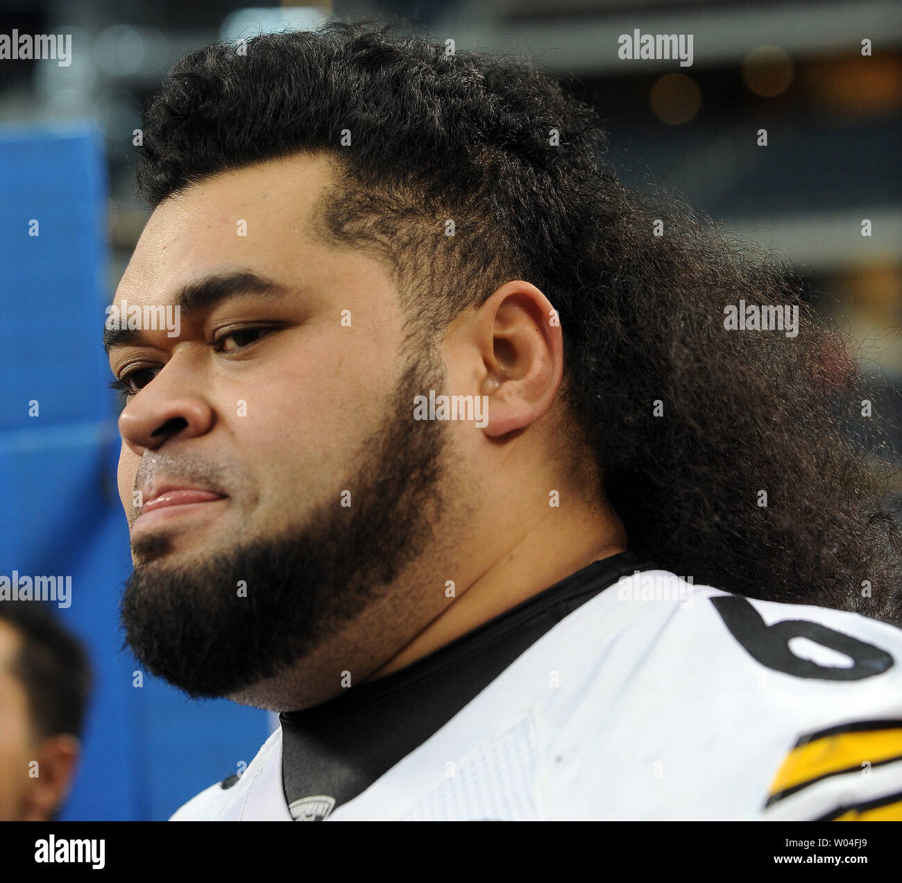 Long Haired Pittsburgh Steelers Guard Chris Kemoeatu Participates