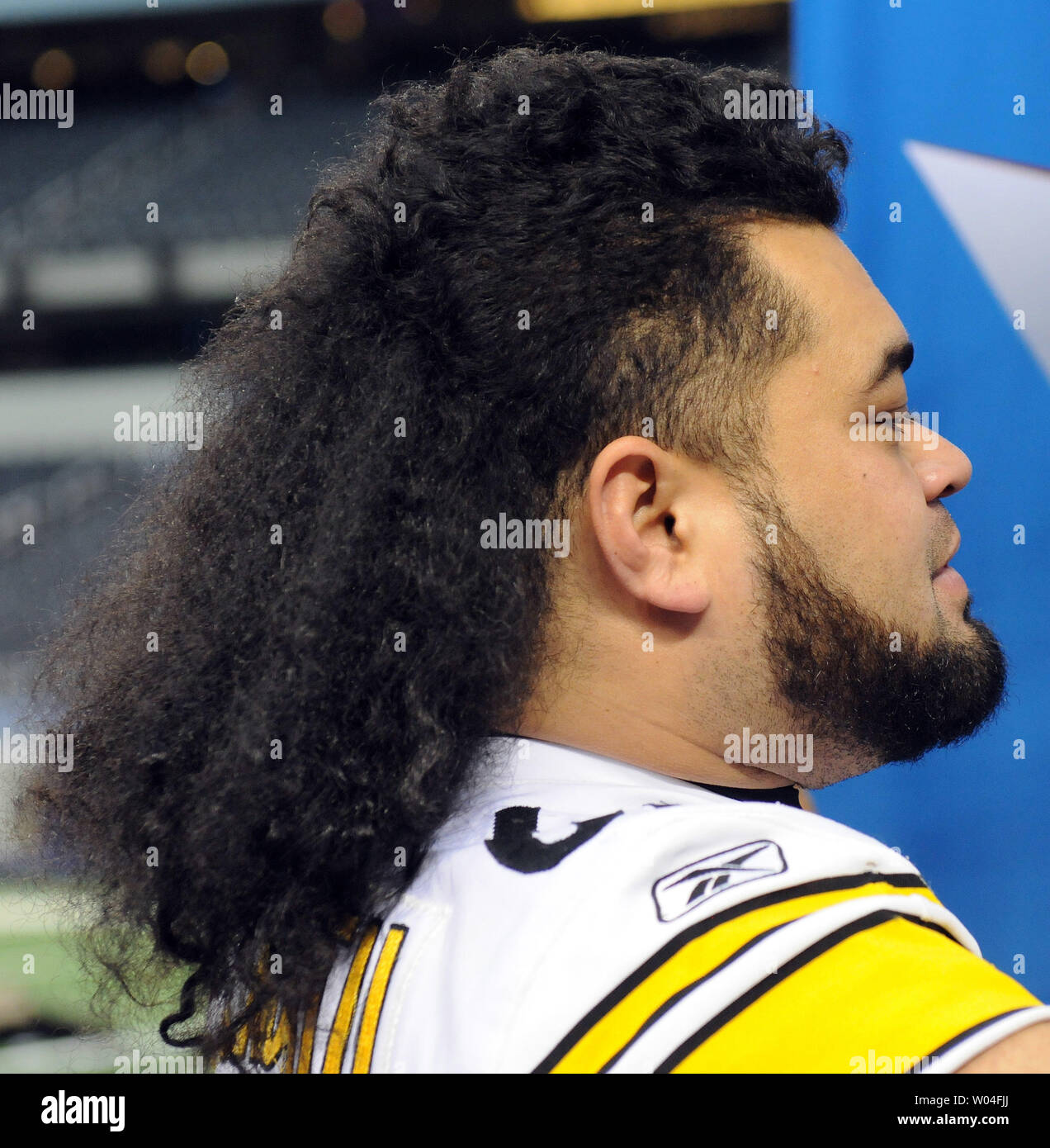 Long Haired Pittsburgh Steelers Guard Chris Kemoeatu Participates