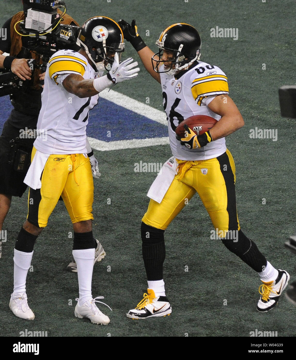 Pittsburgh Steelers wide receiver Hines Ward celebrates a second quarter touchdown against Green Bay Packers during Super Bowl XLV at Cowboys Stadium in Arlington, Texas on February 6, 2011.    UPI/Jon Soohoo Stock Photo