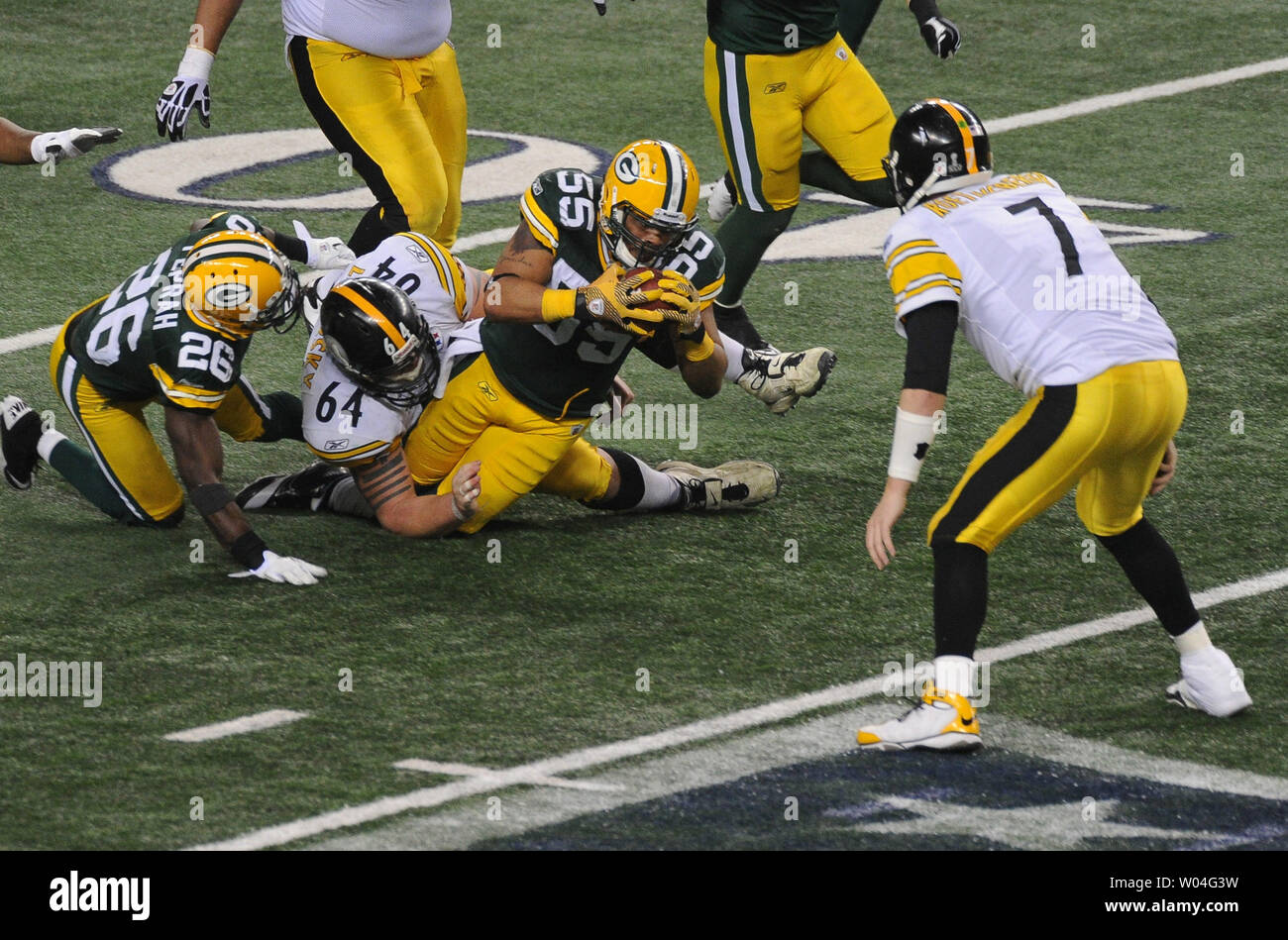 Green Bay Packers tight end Andrew Quarless (81) celebrates at the end of  Super Bowl XLV where the Green Bay Packers beat the Pittsburgh Steelers  31-25 at Cowboys Stadium in Arlington, Texas