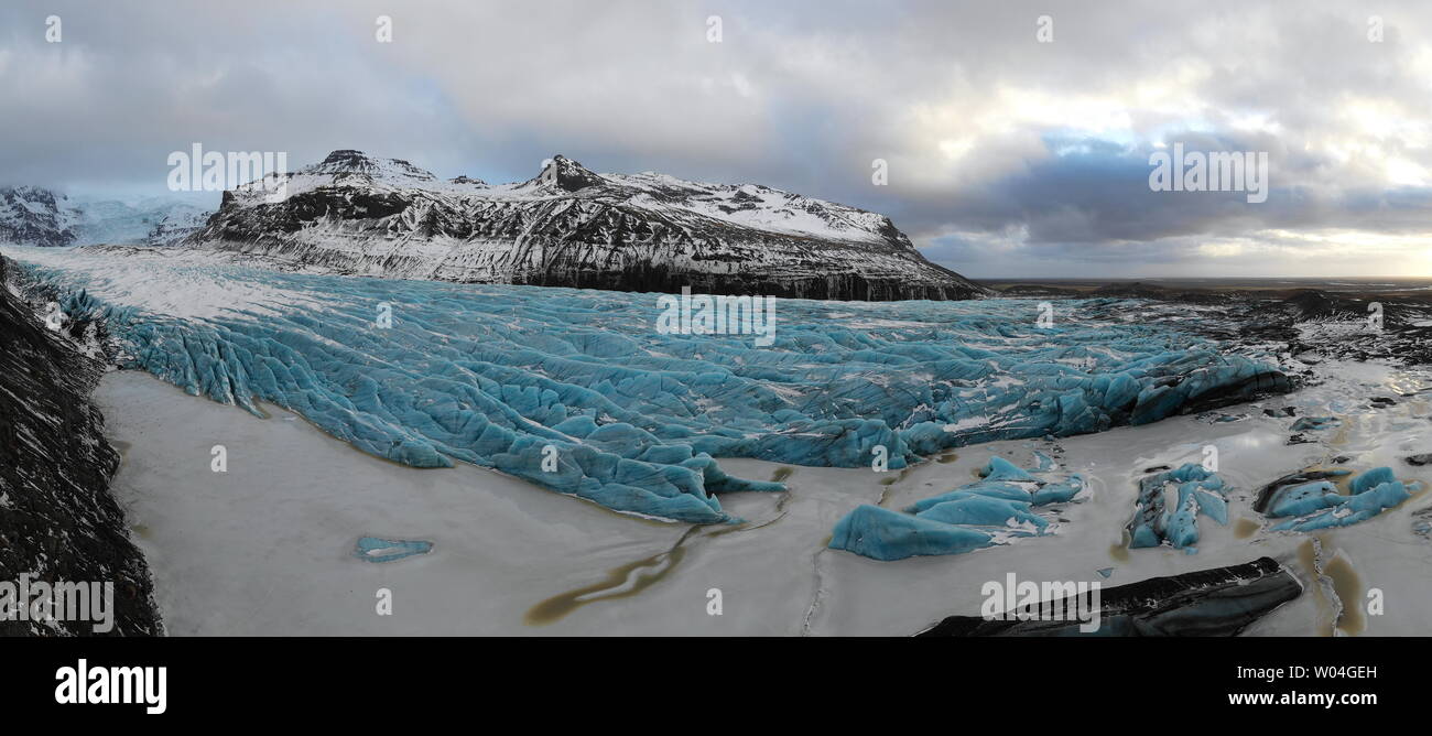 Panorama iceberg hi-res stock photography and images - Alamy