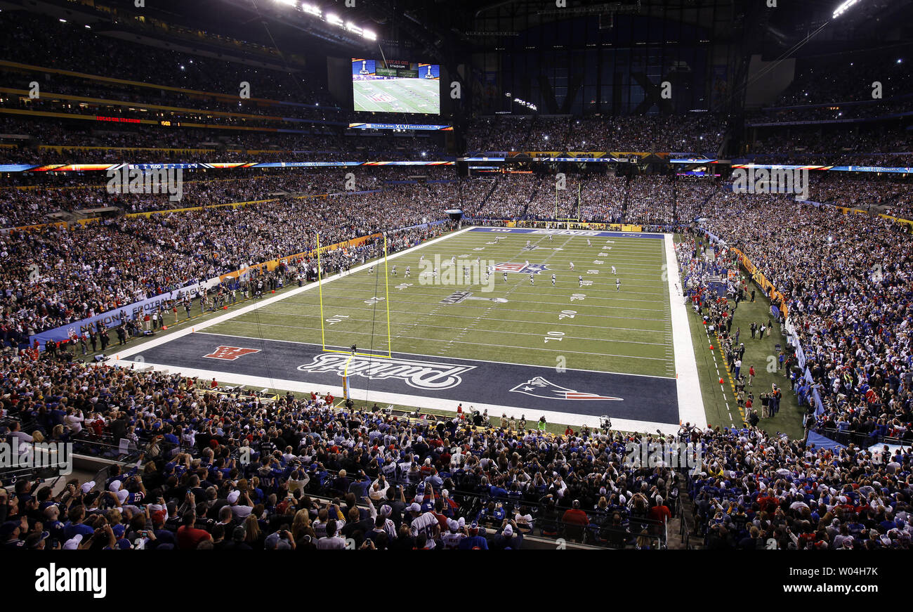 Players take the field for the start of Super Bowl XLVI between the New  York Giants and New England Patriots February 5, 2012, in Indianapolis.  (UPI Photo/Mark Cown Stock Photo - Alamy