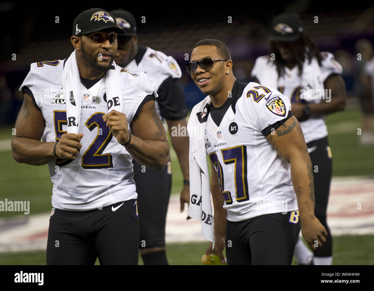 Baltimore Ravens Ray Lewis (L) and Ray Rice arrive for Super Bowl