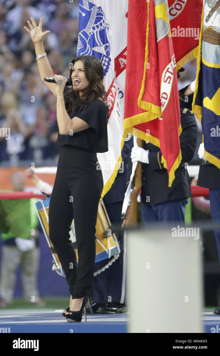 Idina Menzel sings the national anthem at Super Bowl XLIX at University