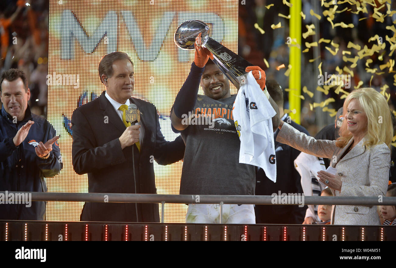 Super Bowl MVP Denver Broncos linebacker Von Miller raises the Lombardi ...