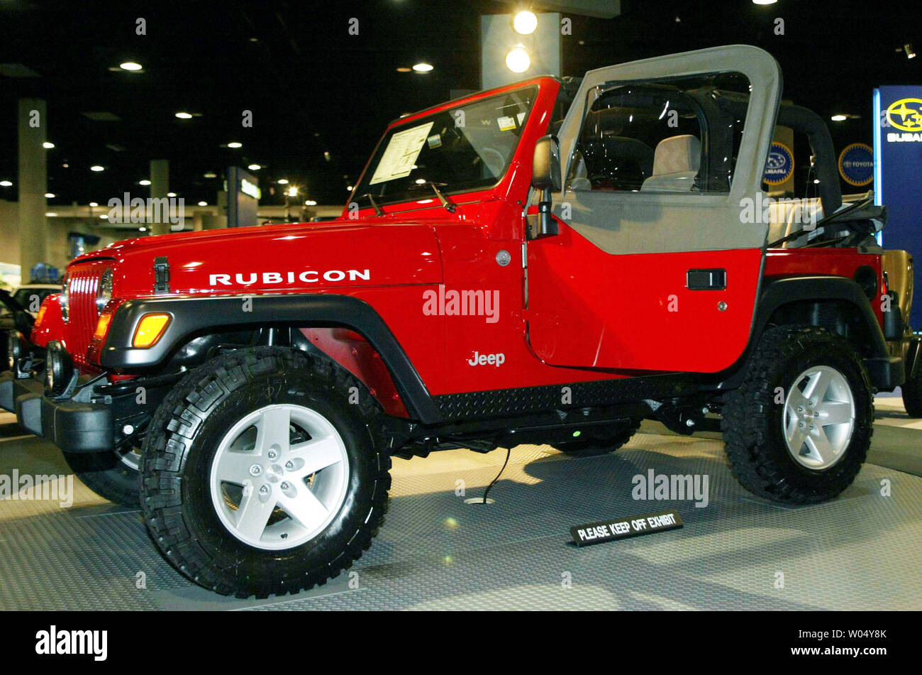 The new Jeep Wrangler Rubicon at the 2004 San Diego International Auto Show  in San Diego, California, New Year's Day, 2004. (UPI Photo/Roger Williams  Stock Photo - Alamy