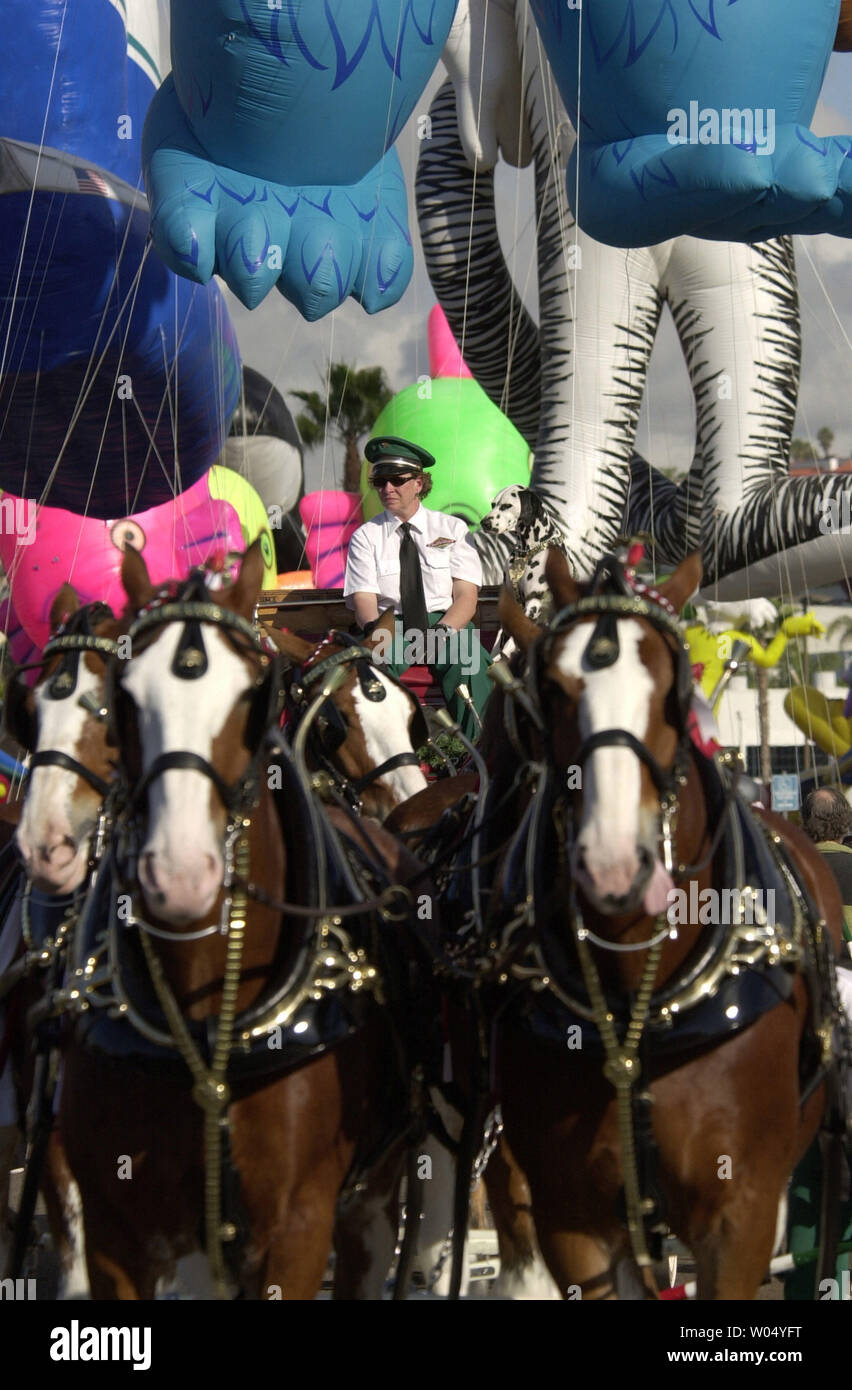 Balloons san diego hires stock photography and images Alamy