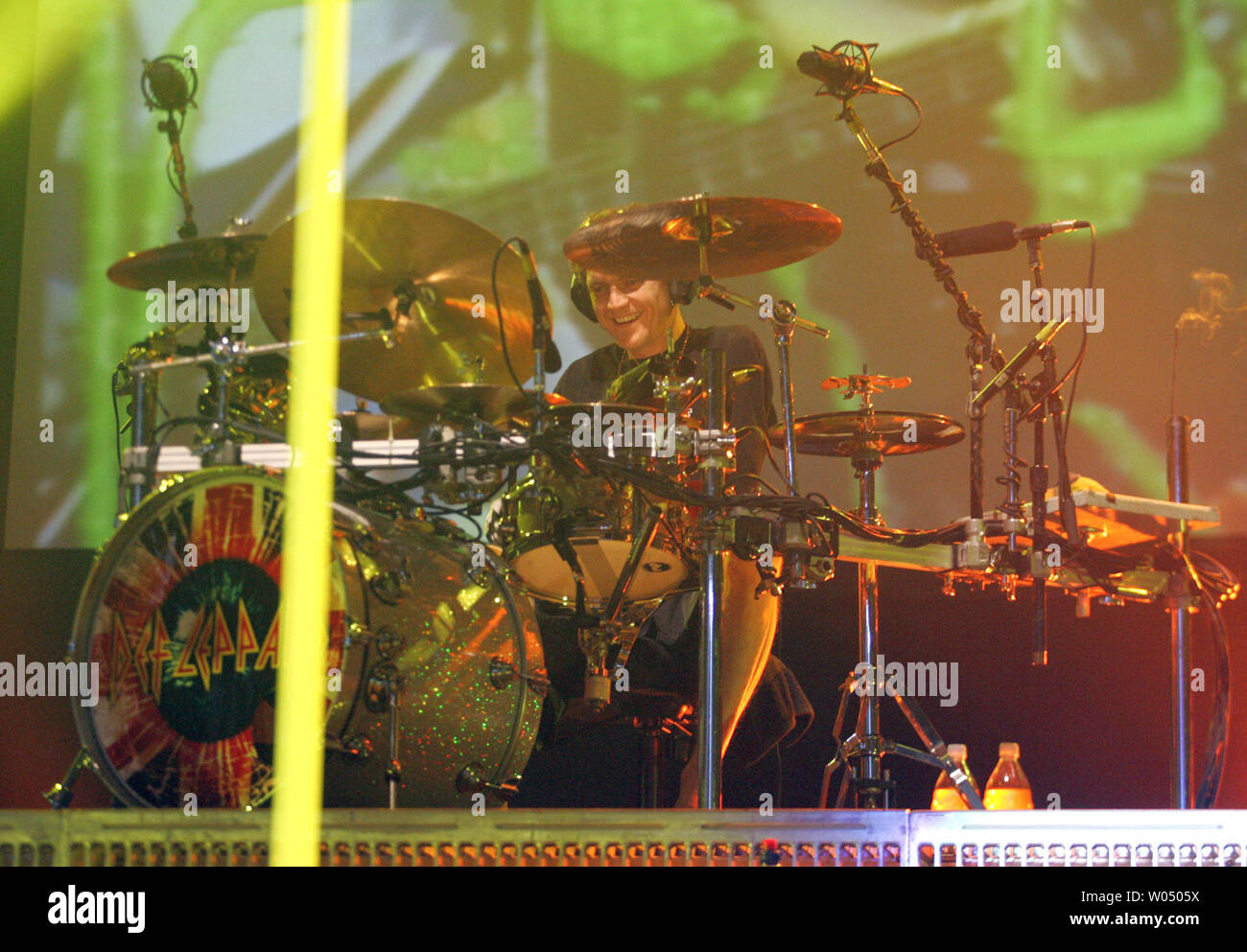 Rick Allen of the band Def Leppard appears in concert at the ipayOne Center, San Diego, CA, November 4, 2005. (UPI Photo/Roger Williams) Stock Photo
