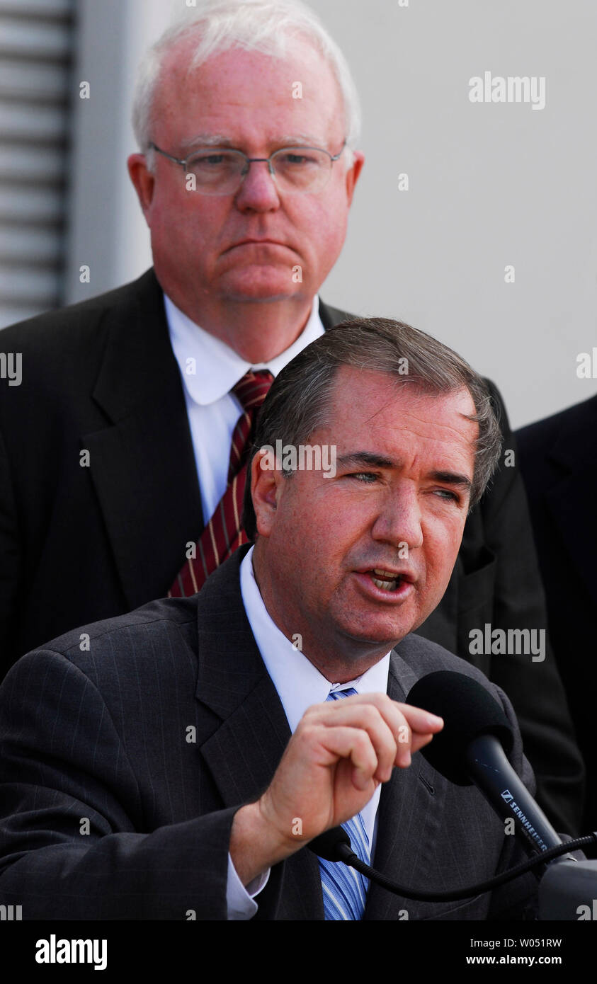 Ed Rpyce Congressman ed royce hi-res stock photography and images - Alamy