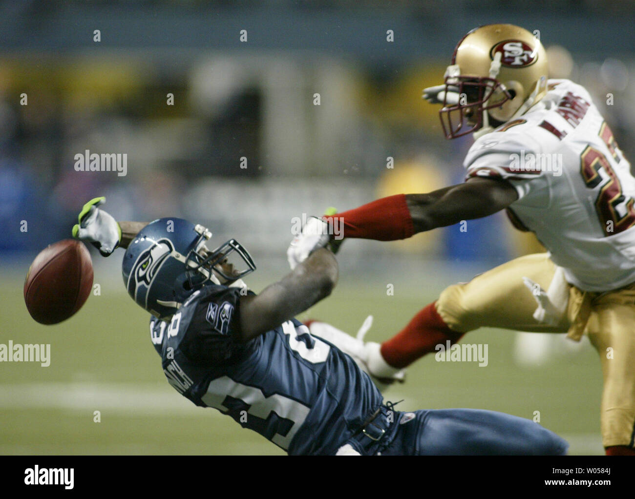 Deion sanders 1996 hi-res stock photography and images - Alamy