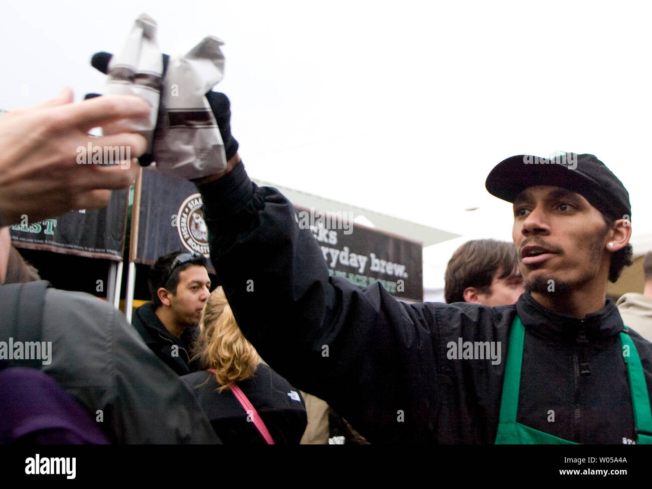 Starbucks coffee bags hires stock photography and images Alamy