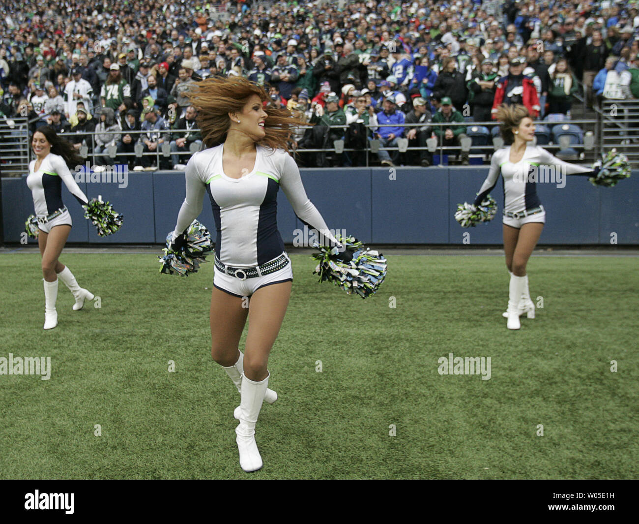 The Seattle Seahawks cheerleaders, the Sea Gals, perform for Sailors and  Marines aboard the amphibious assault ship USS Makin Island (LHD 8). -  PICRYL - Public Domain Media Search Engine Public Domain Search