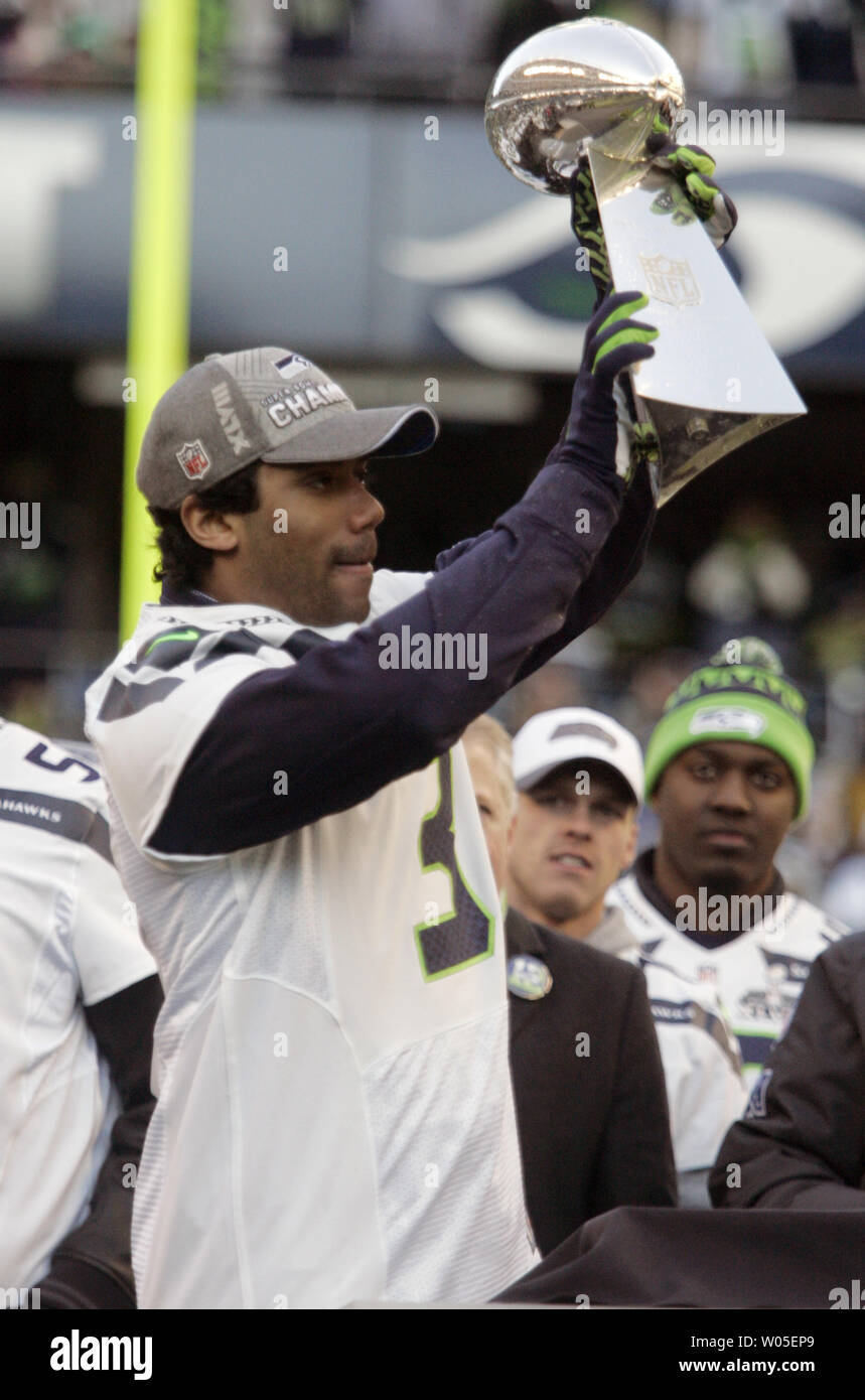 Russell wilson seahawks hi-res stock photography and images - Alamy