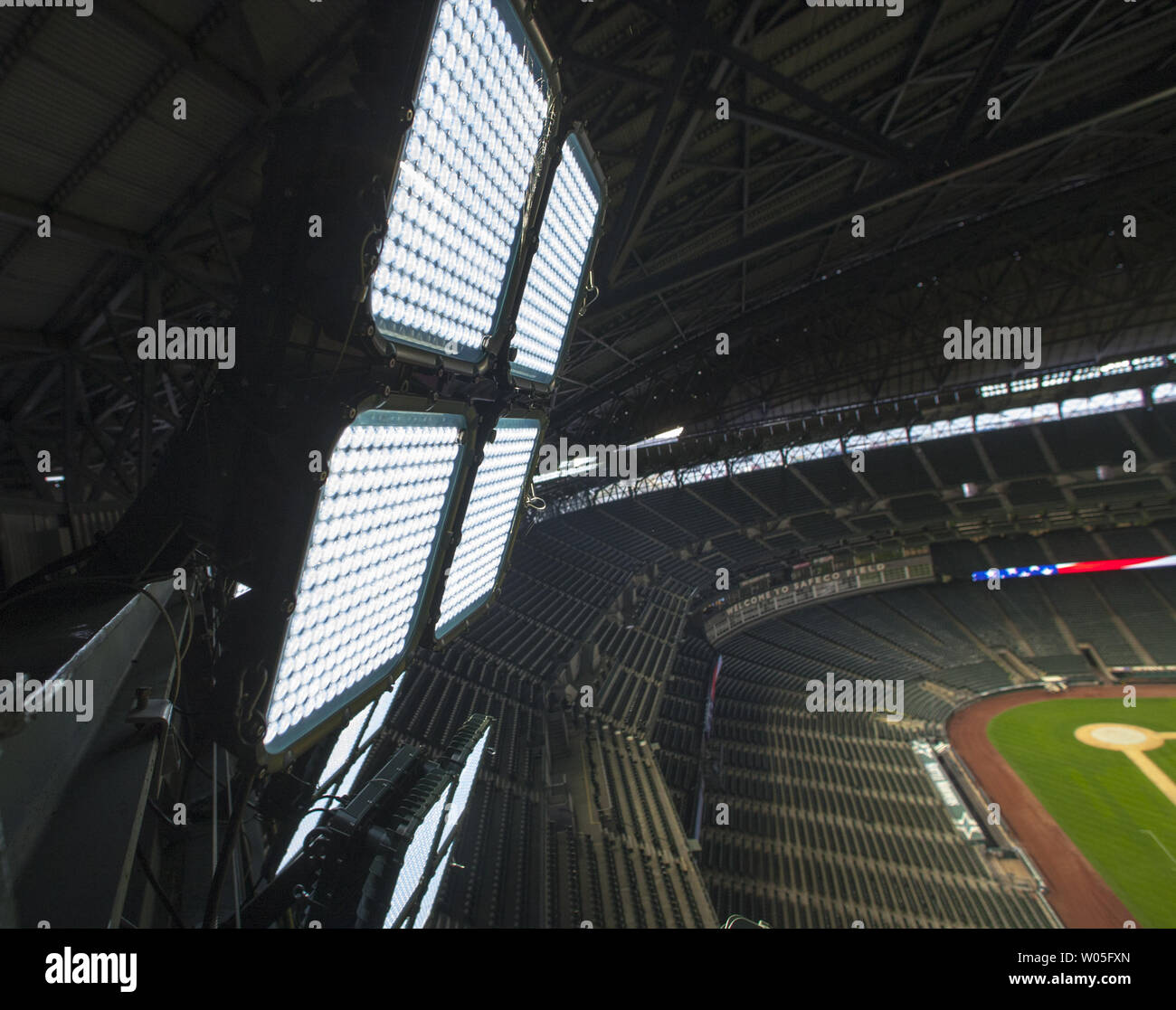 Seattle Mariners' ball parks LED Technology lighting system illuminate