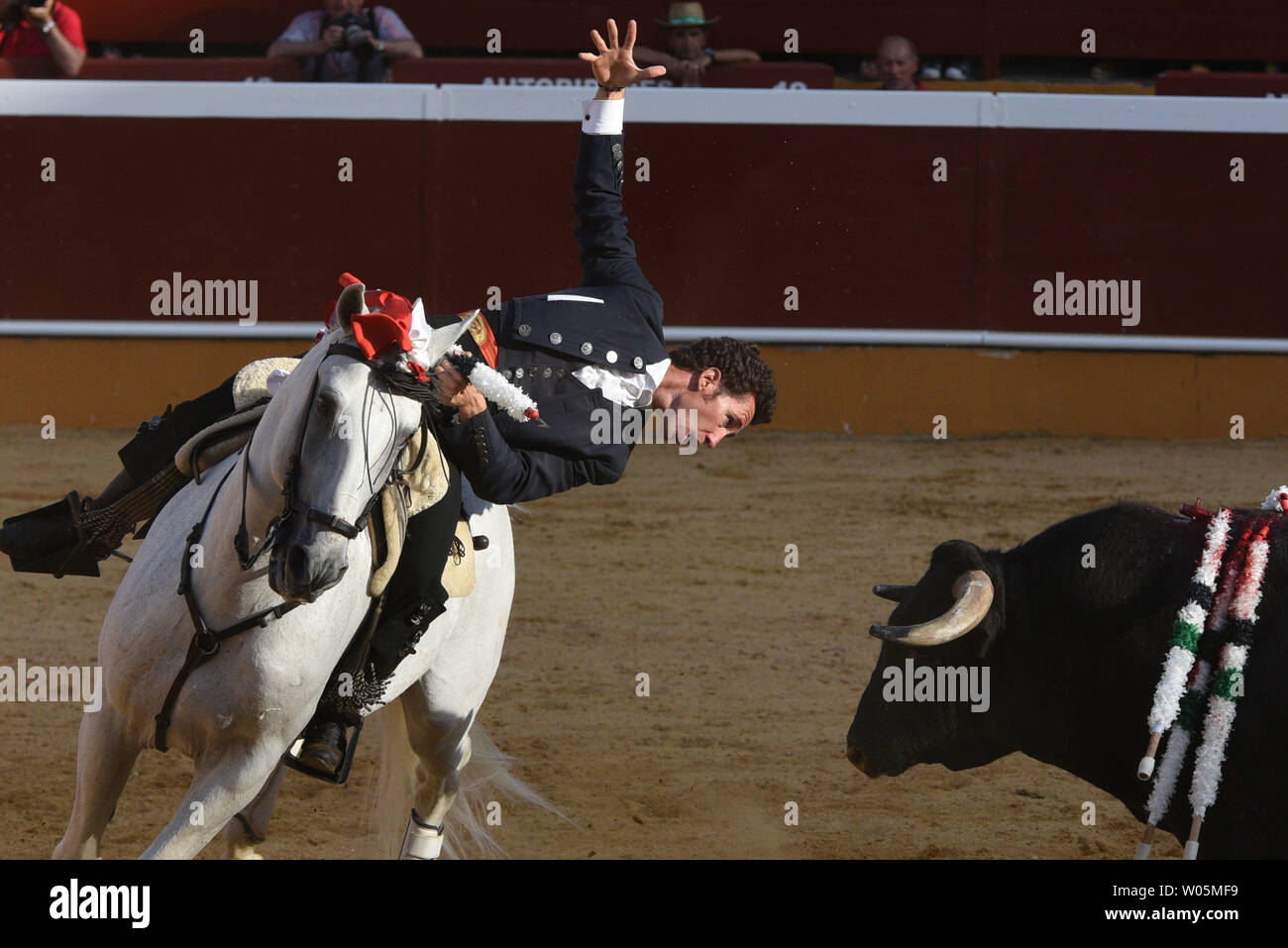 Soria, Spain. 26th June, 2019. Leonardo Hernández, a Spanish matador on horseback, performs with a Benitez Cubero ranch bull during a bullfight at the La Chata bullring in the 2019 San Juan festival in Soria. Credit: SOPA Images Limited/Alamy Live News Stock Photo