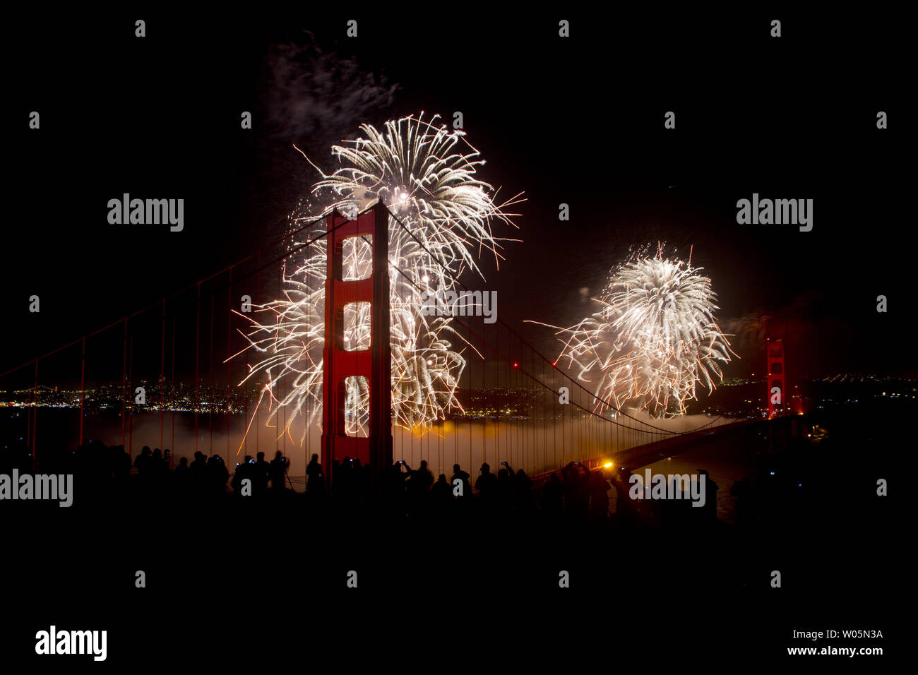 Fireworks explode over the Golden Gate Bridge during the 75th ...