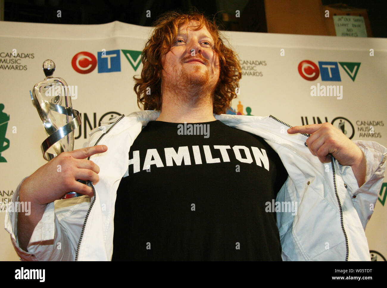 Best New Artist of the Year winner Tomi Swick poses for a photo in the  Credit Union Center at Saskatoon, Saskatchewan during the 2007 JUNO Awards  and Broadcast on April 01, 2007. (
