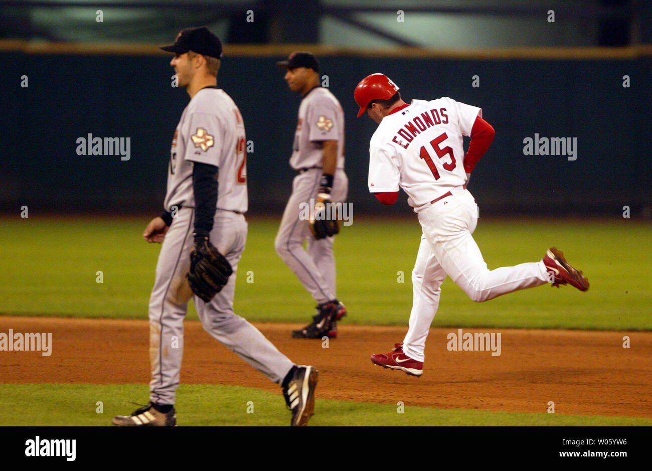 On this day in 2004, Jim Edmonds hit a walkoff home run - A Hunt