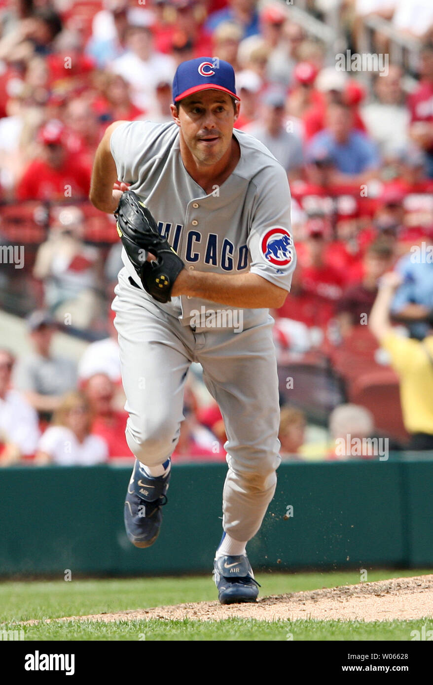 Chicago cubs pitcher greg maddux hires stock photography and images Alamy