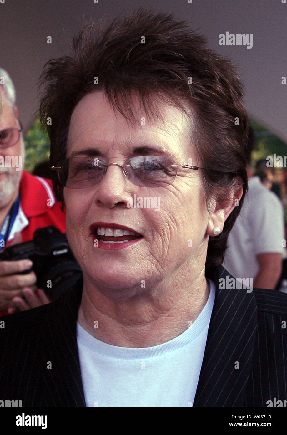 Tennis great Billie Jean King makes an appearance at the St. Louis Aces