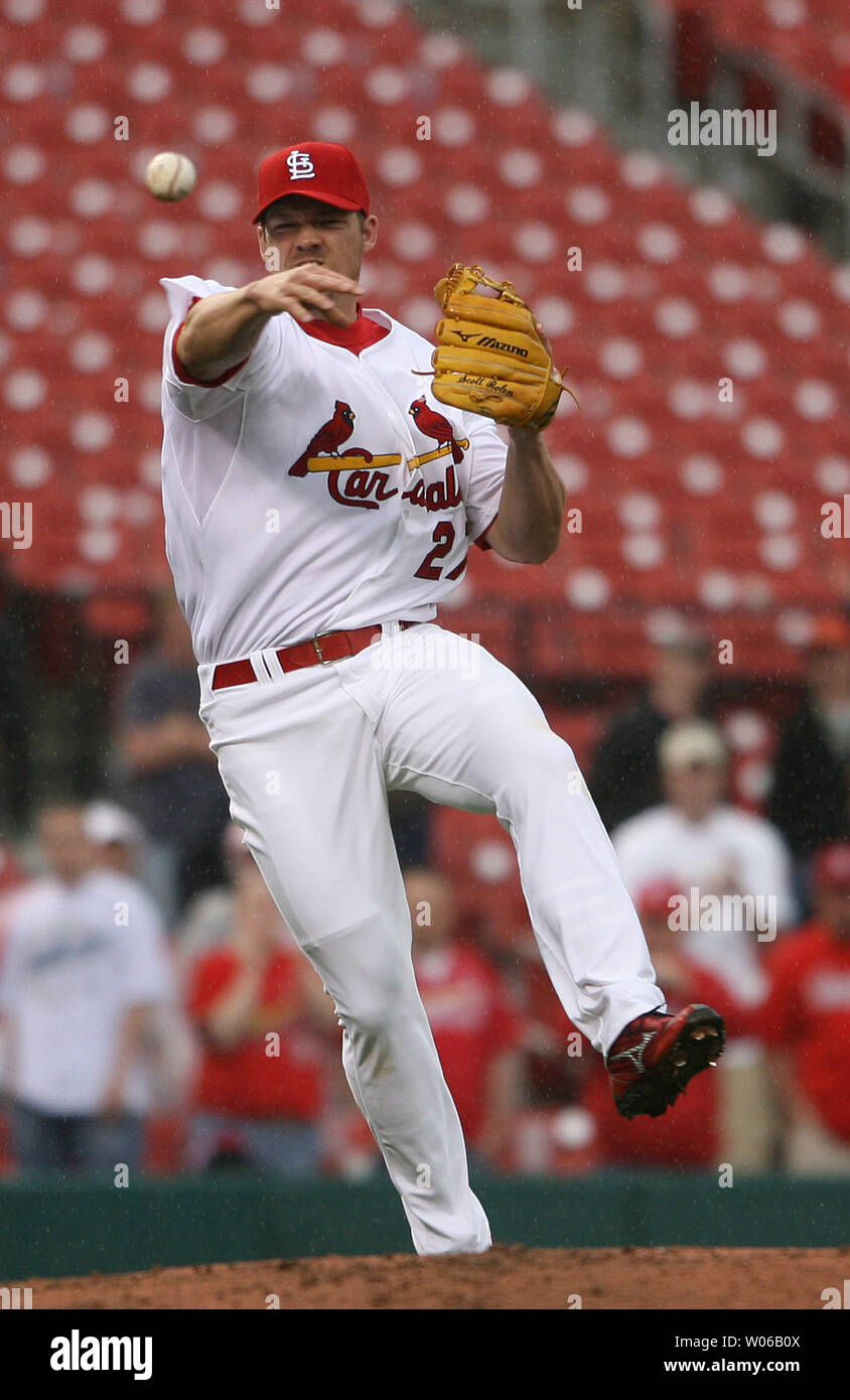 2005 St. Louis Cardinals Team Signed Scott Rolen Game Jersey Albert Pu —  Showpieces Sports