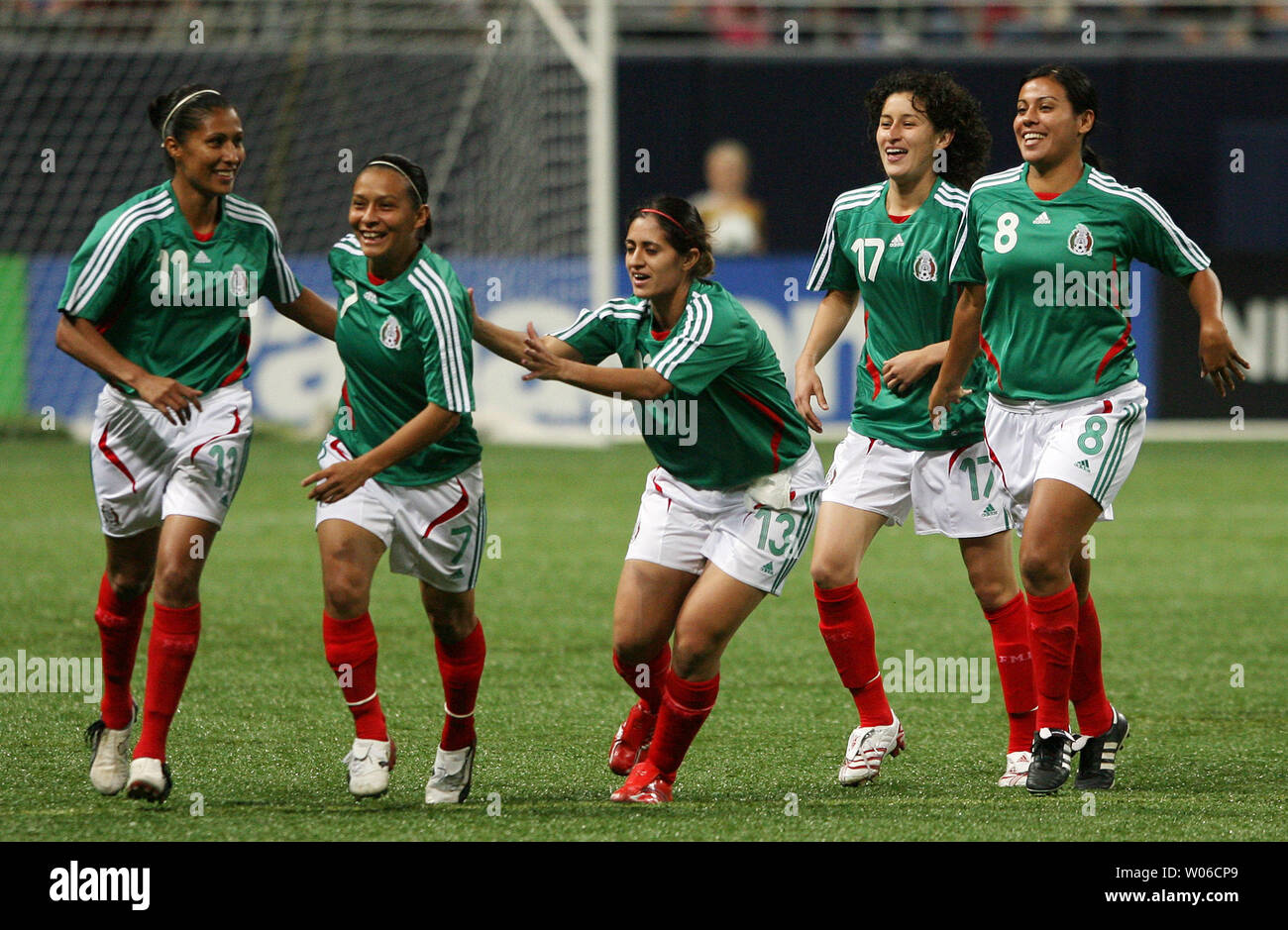 Soccer team celebrate hires stock photography and images Alamy