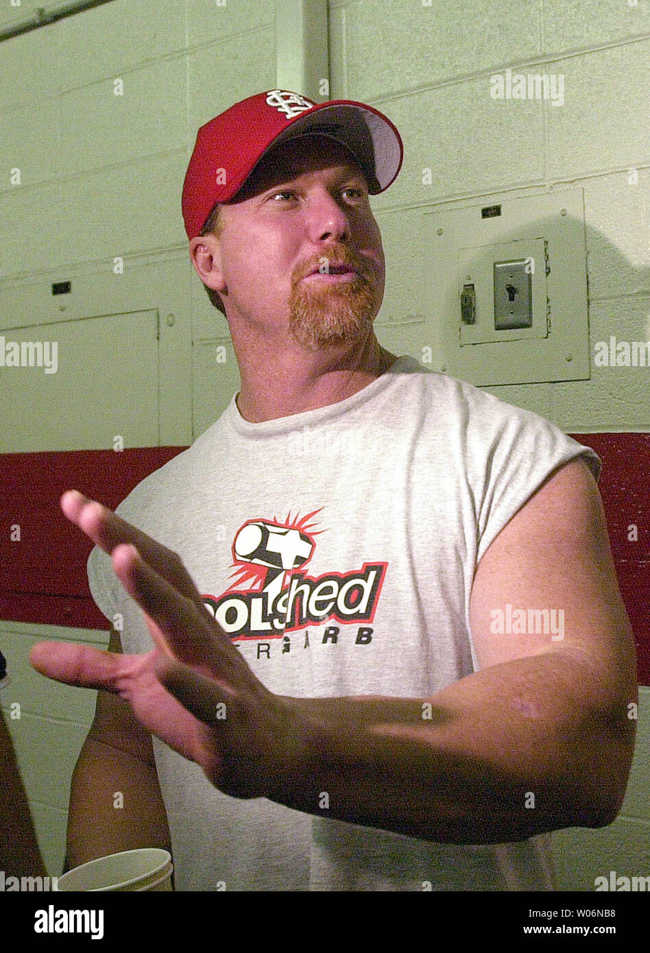 Mark mcgwire hi-res stock photography and images - Alamy