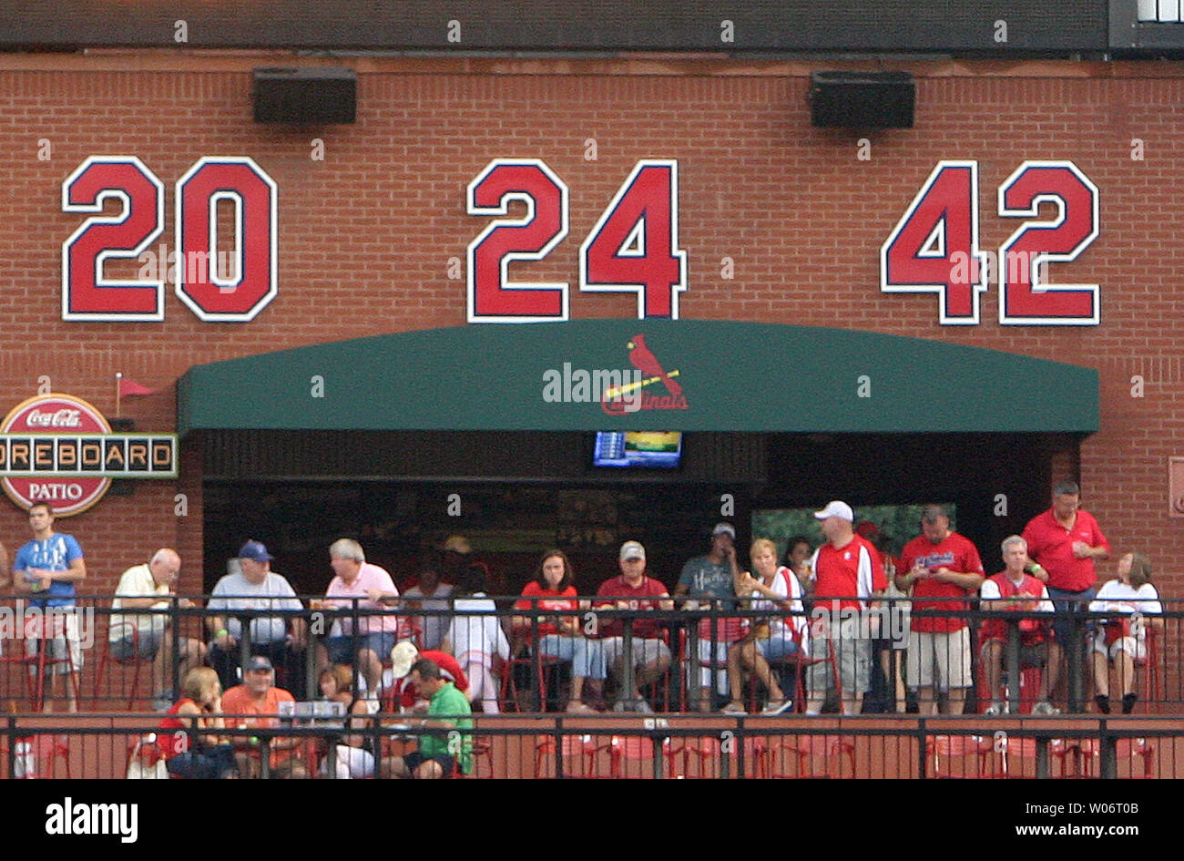 cardinals retired numbers wall