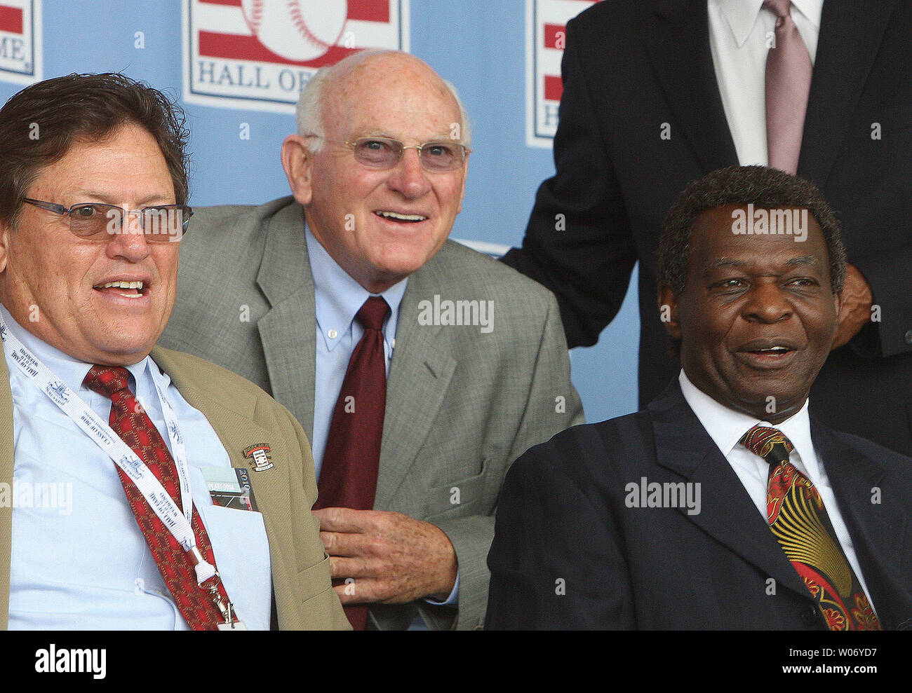 National Baseball Hall of Fame member Harmon Killebrew (C) shown with fellow members Carlton Fisk (L) and Lou Brock at induction ceremonies in July 2010 in Cooperstown,NY, has announced  he will no longer fight esophageal cancer and is settling in for the final days of his life on May 13, 2011. Killebrew, who played for the Minnesota Twins released a statement saying he has 'exhausted all optionsÓ for treatment and the cancer is incurable. Killebrew says he will enter hospice care in Arizona. Killebrew was inducted into the Hall of Fame in 1984.  UPI/Bill Greenblatt/FILES Stock Photo
