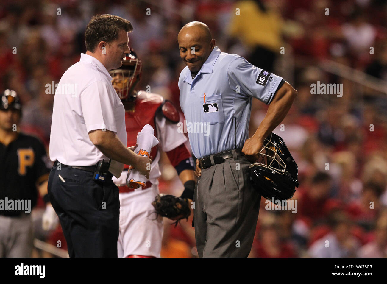 C.B. Bucknor is all that's wrong with MLB umpires : r/Cardinals