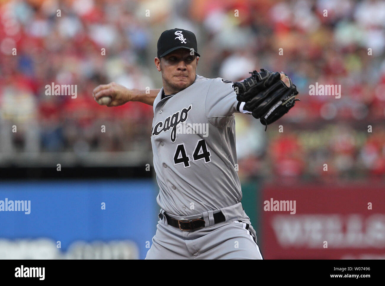 Jake Peavy pitches White Sox past Cubs in Chicago baseball series 