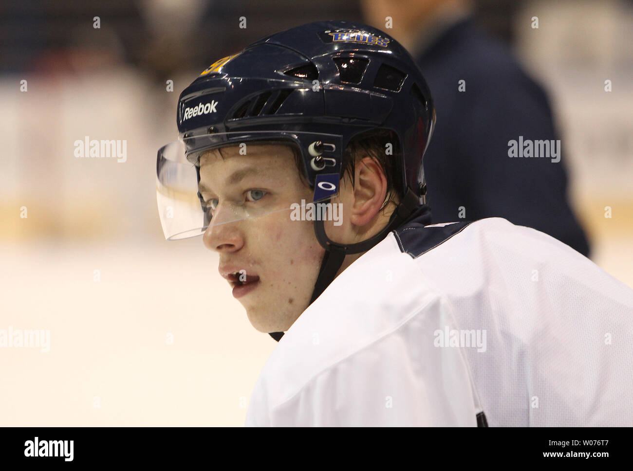 reebok st louis blues practice jersey