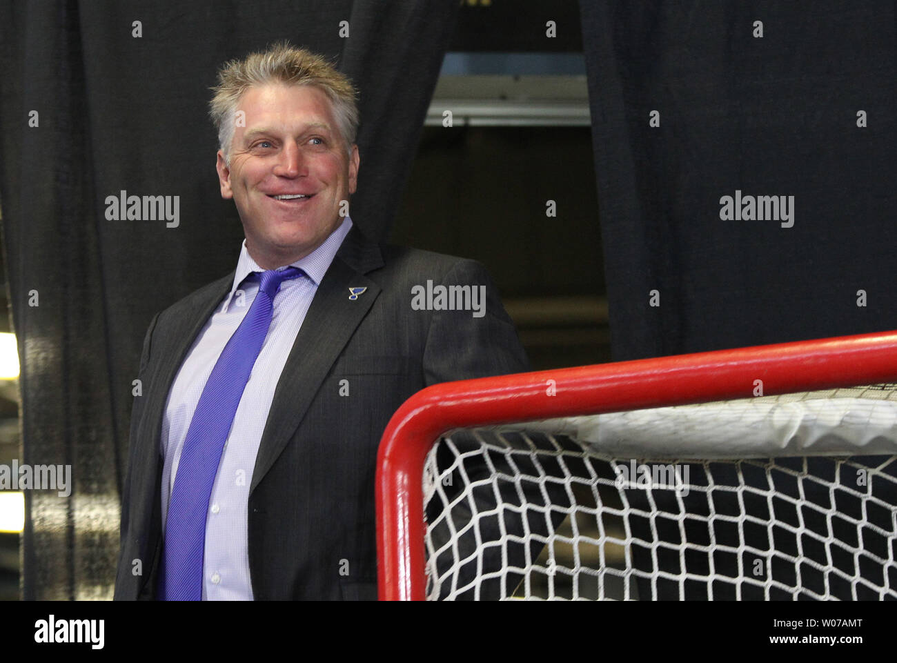 Ex-Detroit Red Wings champ Brett Hull up for laughs to help charity