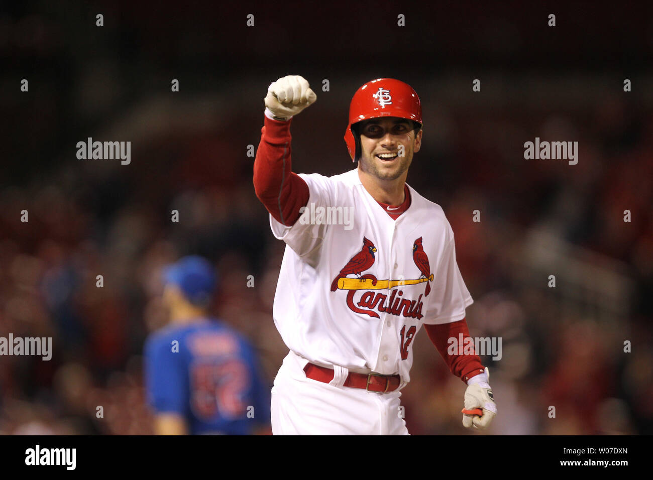 St. Louis Cardinals players Yadier Molina, left, and Ron Villone