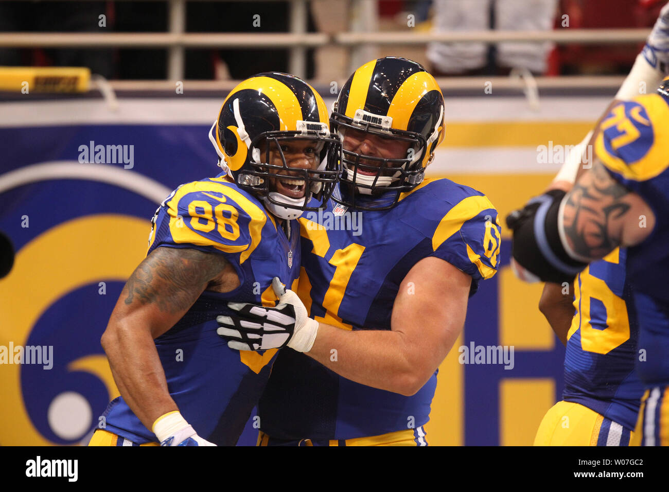 St Louis Rams Lance Kendricks 88 Is Congratulated By Tim Barnes