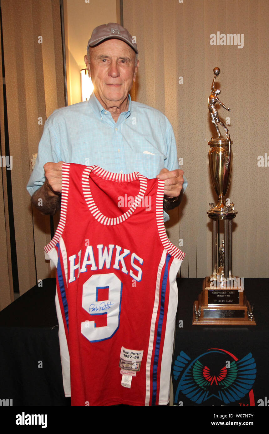 St louis hawks hi-res stock photography and images - Alamy