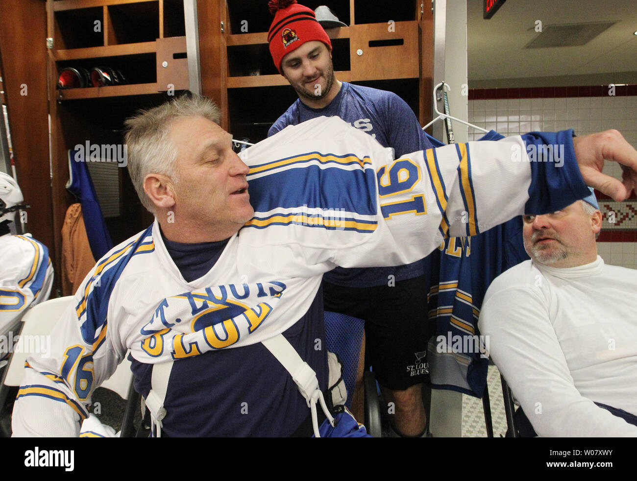 NHLAA Alumni Brett Hull St. Louis Blues Souvenir Collector Hockey