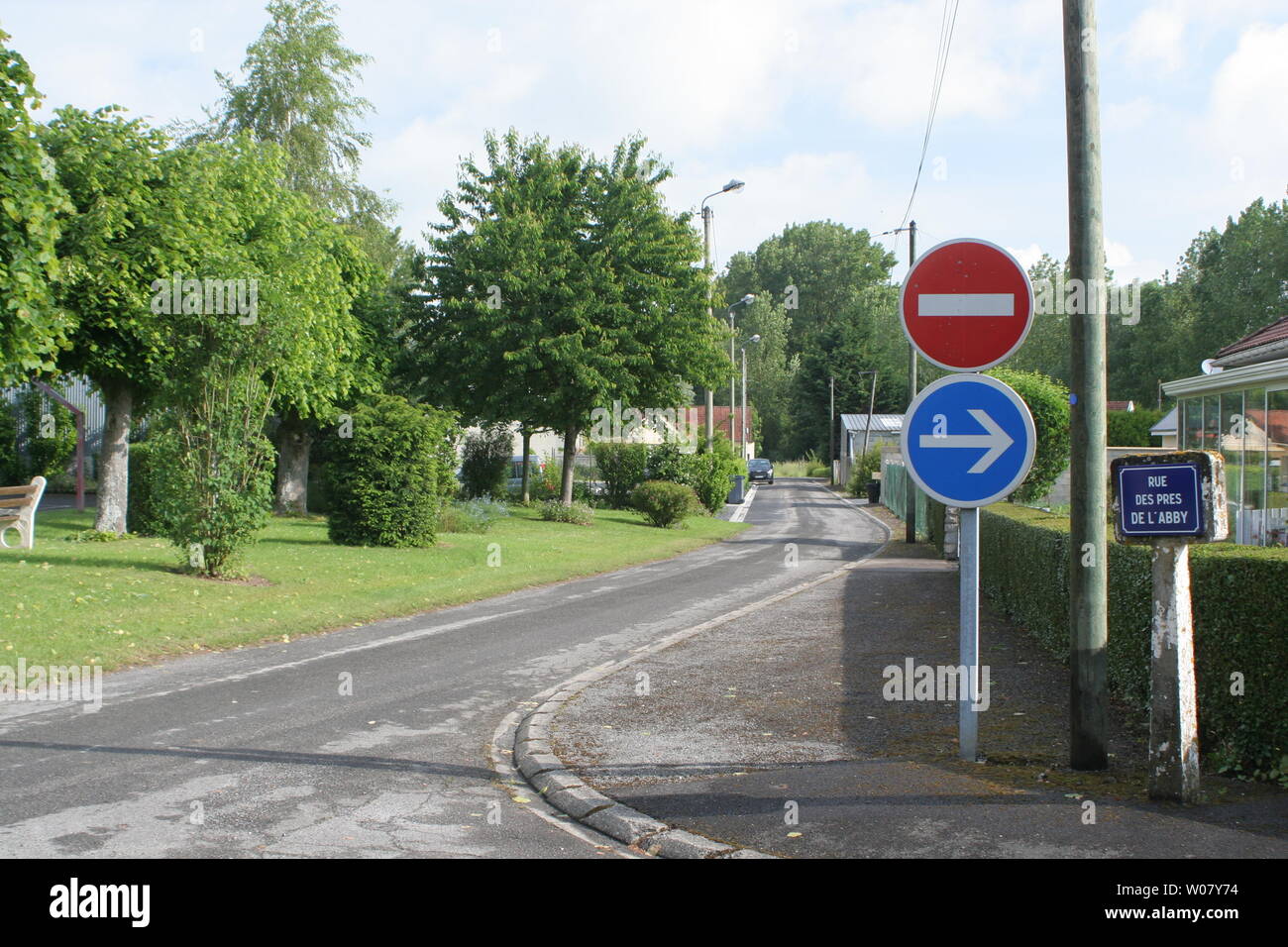 Ville sur Ancre Stock Photo Alamy