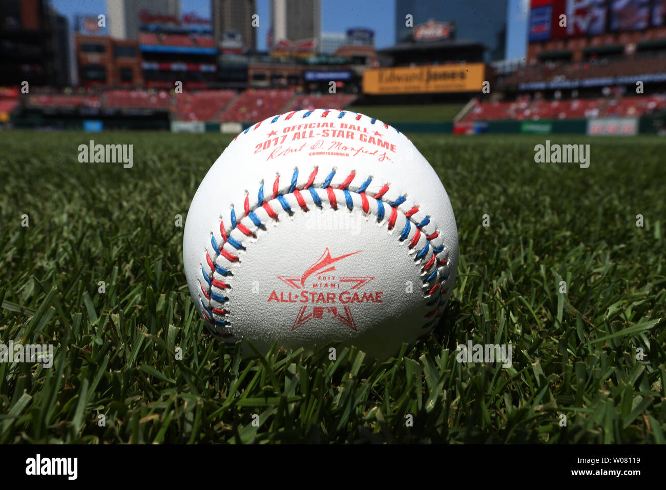Rawlings Sporting Goods Company has released the official baseball that